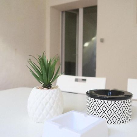 Appartement Rdc, Patio Tourbes 外观 照片